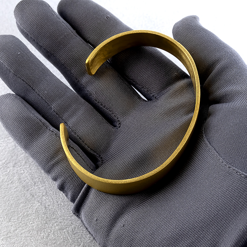 山梨県昭和町のふるさと納税 ブレスレット 純金 造幣局検定刻印付 K24 鍛造技法 幅15mm 腕周り20cm 210204105tmunik24-20 SWAA240