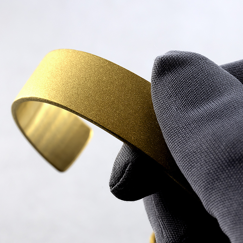 山梨県昭和町のふるさと納税 ブレスレット 純金 造幣局検定刻印付 K24 鍛造技法 幅15mm 腕周り20cm 210204105tmunik24-20 SWAA240