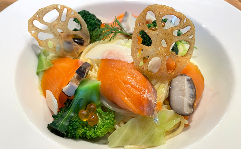 宮古トラウトサーモン 冷燻 極 1枚 トラウトサーモン サーモン 魚 魚介 魚介類 燻製 ご飯のお供 ごはんのお供 おつまみ おかず 冷凍 岩手 岩手県 宮古市