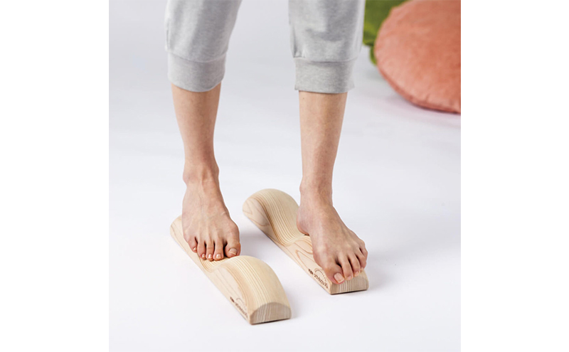 【宮古市】アーチドクターAQミニ スギ 無垢材 無塗装 足裏 ケア用品