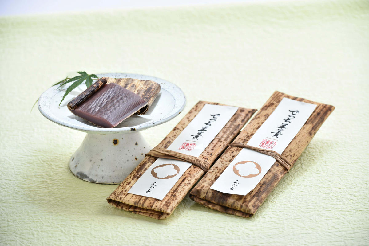 伝統和菓子職　職人が手作り　でっち羊羹６本セット【W002W】