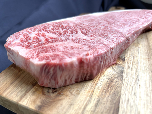 A4A5等級未経産雌牛　特撰　近江牛　厚切りサーロインステーキ　１枚（400ｇ）【FO38W】