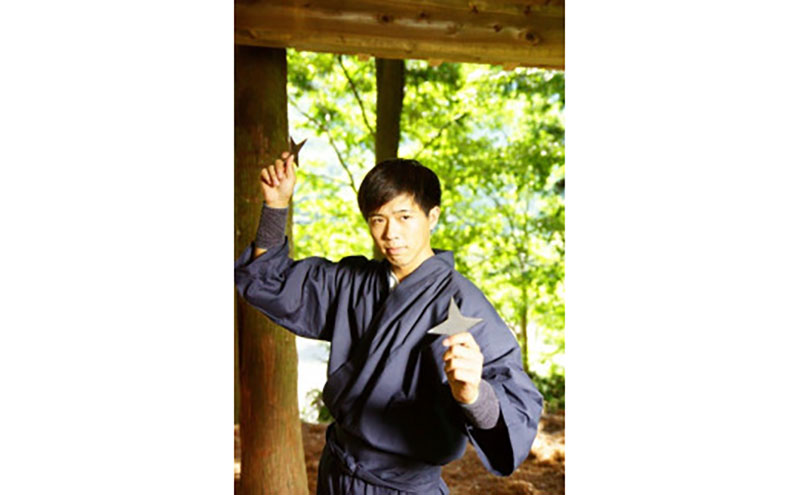 【一風変わったアクティビティ！】赤目四十八滝　忍者修行体験+赤目渓谷入山ペアチケット（2枚4名様）　三重県名張市