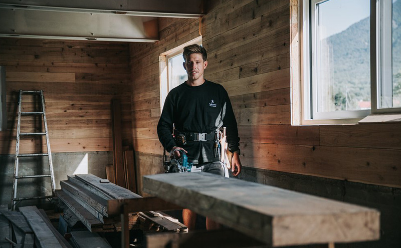 "Itsuki" 子供 椅子 チェア 背付き 木製 日本製 イス いす 子供用 キッズ 日用品 家具 インテリア ニセコ 北海道 倶知安町 Takumi Woodwork