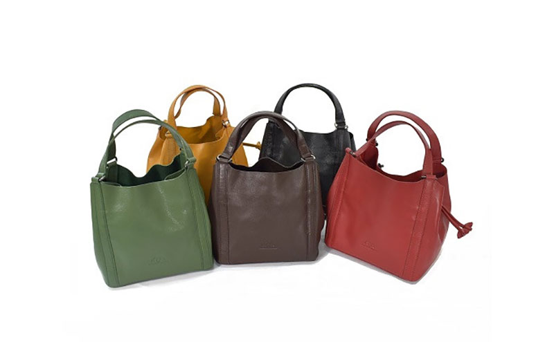 レディース本革バッグ7M6-1014P（・ブラック）