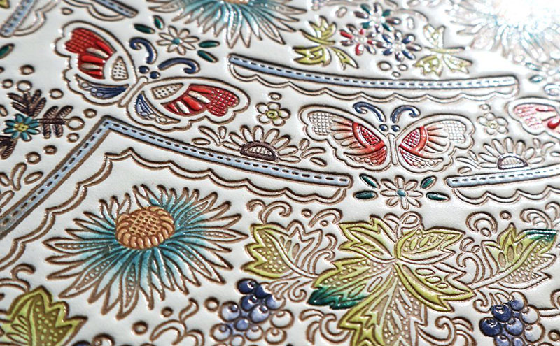 【文庫屋大関】マカロンポーチ 茉莉花＜翡翠＞【皮革工芸品】 ポーチ ミニポーチ 小物入れ アクセサリー入れ イヤホン入れ 収納 保管ケース 手のひらサイズ  本革 革 皮革 工芸品 工芸 雑貨 ギフト プレゼント 日本製 東京