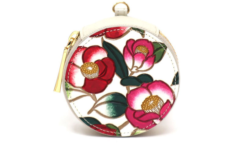 【文庫屋大関】マカロンポーチ 椿【皮革工芸品】 ポーチ ミニポーチ 小物入れ アクセサリー入れ イヤホン入れ 収納 保管ケース 手のひらサイズ  本革 革 皮革 工芸品 工芸 雑貨 ギフト プレゼント 日本製 東京