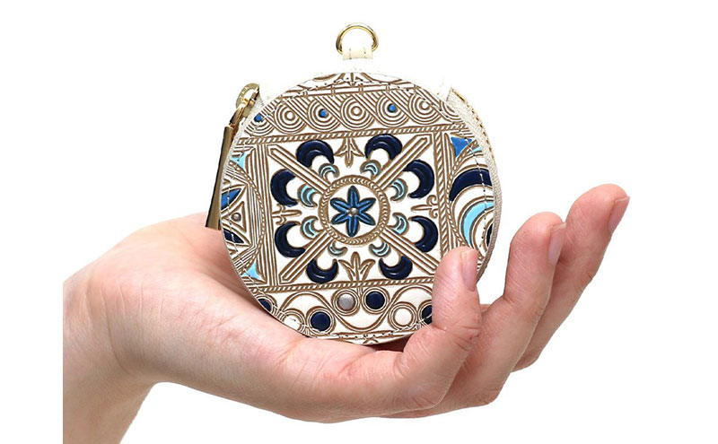 【文庫屋大関】マカロンポーチ 錦紗＜青＞【皮革工芸品】 ポーチ ミニポーチ 小物入れ アクセサリー入れ イヤホン入れ 収納 保管ケース 手のひらサイズ  本革 革 皮革 工芸品 工芸 雑貨 ギフト プレゼント 日本製 東京