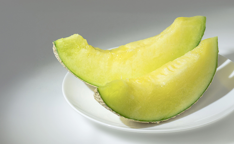 白箱プレミアム (夏3～8月) 果物 メロン 青肉 フルーツ デザート 高級メロン ブランドメロン 袋井市 静岡県