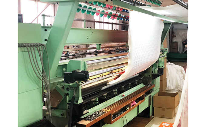 【夏冬兼用　重量約1.4kg】高級羽毛掛け布団（ハンガリー産ホワイトグースダウン）2枚（色：赤系2枚）