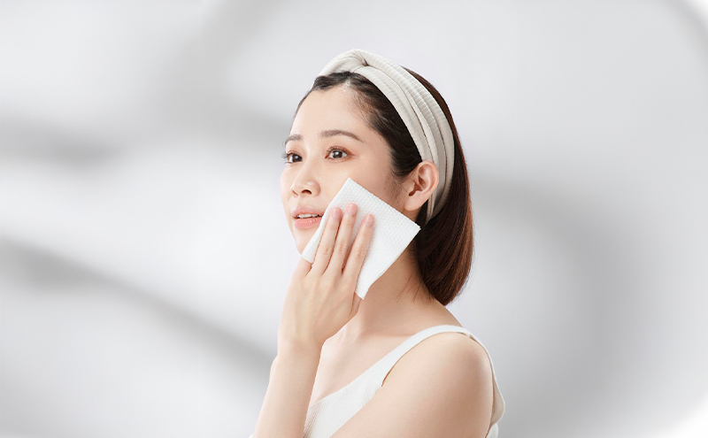 クレンジングタオル 携帯用７枚入×30個 TSC-7P アイリスオーヤマ 使い捨て 持ち運び 厚手 丈夫 洗顔 清潔 柔らかい 吸水性 ふき取り 汗 口元 破れにくい 旅行 お出かけ