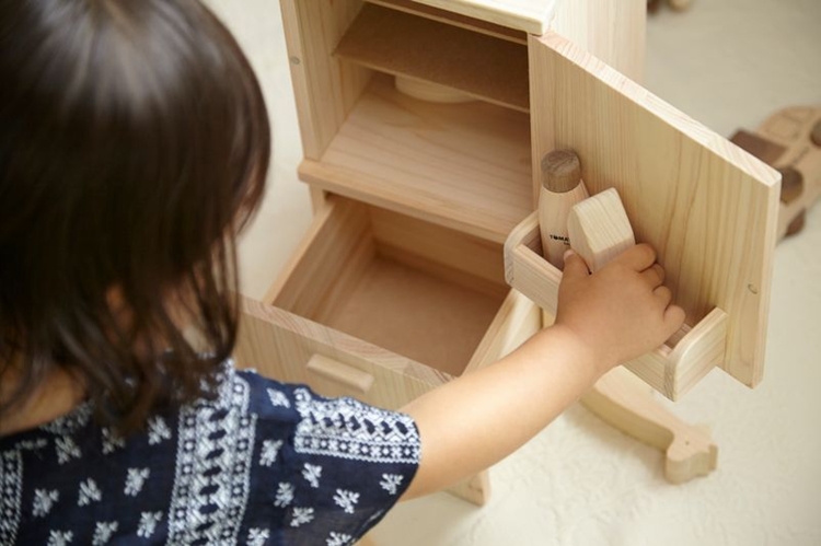 IKONIH ままごと冷蔵庫 ｜ おもちゃ 子供 こども オモチャ 玩具 プレゼント お祝い 木 出産祝い 安全 オーガニックトイ ファーストトイ 冷蔵庫 アイコニー