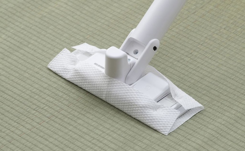 電動フロアワイパー SWD-B-W ホワイト アイリスオーヤマ 電動モップ コードレス フローリングワイパー モップ 水拭き 床掃除 雑巾 床拭き フローリング 掃除 充電式 コードレス リビング 廊下 水拭きシート対応