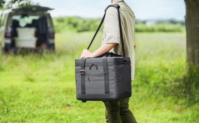 クーラーボックス HUGEL エアロゲルソフトクーラーボックス AGSC-25C チャコールグレー 25L エアロゲル アイリスオーヤマ  保冷バッグ 小型 大型 保冷力 部活 ソフトクーラーボックス アウトドア クーラーバッグ スポーツ キャンプ