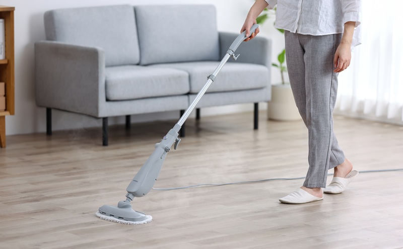 スチームモップ STM-240 グレー スチームクリーナー スチーム モップ 床掃除 コード式 アイリスオーヤマ 軽量 除菌 交換用パッド付 スチーム掃除機 電動モップ 掃除 新生活 リビング 寝室 トイレ 玄関 廊下 階段