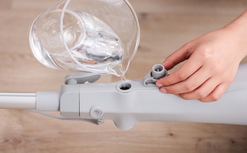 スチームモップ STM-240 グレー スチームクリーナー スチーム モップ 床掃除 コード式 アイリスオーヤマ 軽量 除菌 交換用パッド付 スチーム掃除機 電動モップ 掃除 新生活 リビング 寝室 トイレ 玄関 廊下 階段