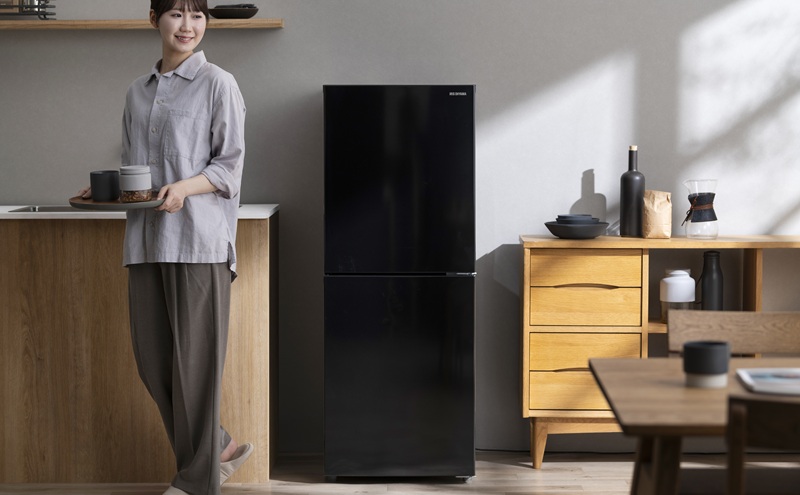 冷凍冷蔵庫 153L IRSN-HF15A-B ブラック 冷蔵庫 2ドア アイリスオーヤマ ファン式 自動霜取り スリム 冷蔵 冷凍庫 薄型 右開き 急冷モード 新生活 一人暮らし