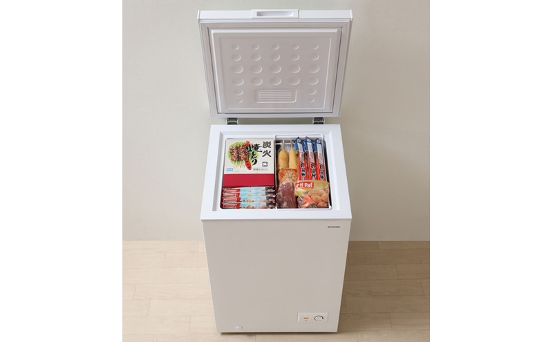 冷凍庫 上開き式冷凍庫 100L ICSD-10C-W ホワイト アイリスオーヤマ 上開き 省エネ 冷凍 食品 氷 保存 コンパクト 温度調節 まとめ買い 静音 冷凍食品 ストック バスケット付