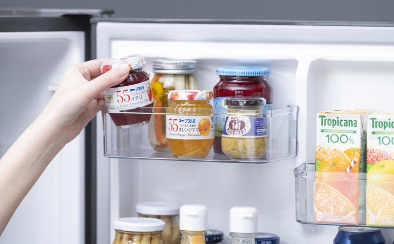 冷蔵庫 冷凍冷蔵庫 371L IRSN-37A-B ブラック 大型 冷凍室 アイリスオーヤマ 急冷モード 野菜室 ファン式 自動霜取り 霜取り不要 2人暮らし 家庭用 新生活 ブラック 黒 冷凍冷蔵庫