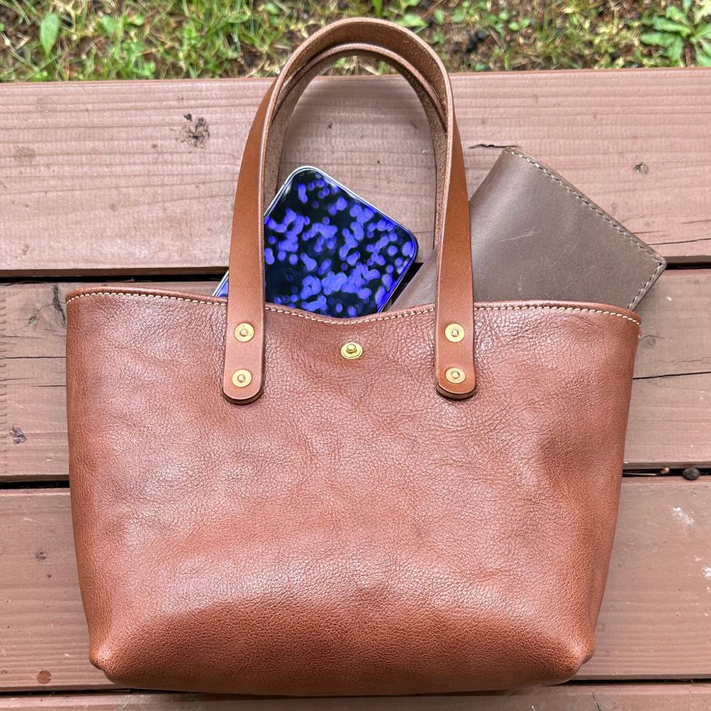 84-8 【年内配送12月15日入金まで】本革ミニトートバッグ（ブラウン）【レザークラフト】 within2025