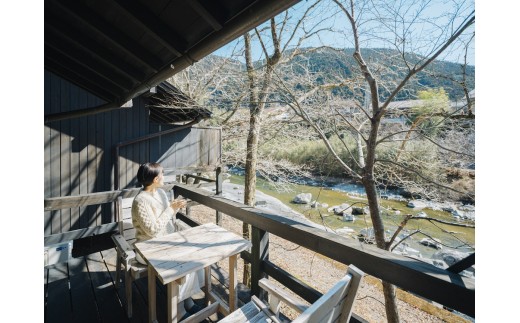 馬路温泉宿泊券/1泊2日ペア宿泊プラン（食事なし素泊り） 温泉旅館 温泉宿 ペア ホテル 旅行 旅行クーポン 父の日 母の日 高知県 馬路村 【384】