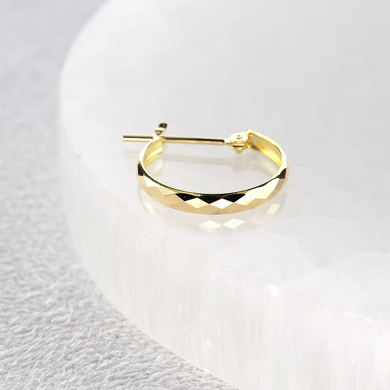 山梨県昭和町のふるさと納税 18金 フープ ピアス 18k 片耳 フープピアス ゴールド カット イエローゴールドK18 18k 地金 ジュエリー シンプル 誕生日 プレゼント 記念日 人気 普段 使い SWAA284