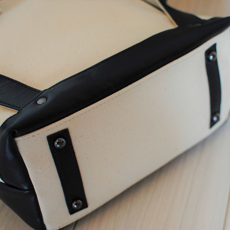 レディース　国産　キャンバスリュックサック　7M7-1048（ナチュラル×ライトブラウン）