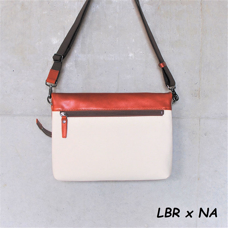 レディース　国産　キャンパスクラッチ　7M8-1063（ナチュラル×ライトブラウン）