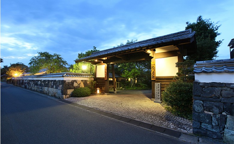 山口県萩市のふるさと納税 萩本陣・萩の宿常茂恵・北門屋敷の３つのお宿から選べる宿泊券　50,000円分　｜HGH00018