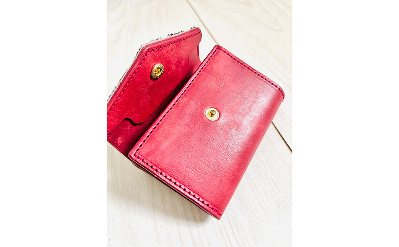 財布 手のひらサイズのレザーコンパクトウォレット レッドーダルメシアン レザー 小銭入れ 札入れ コンパクト ダルメシアン ギフト 日用品 雑貨 日進市 愛知県