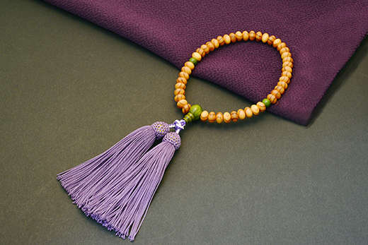 1400年の歴史を誇る近江の数珠職人が手掛けた念珠（女性用）【F002W】