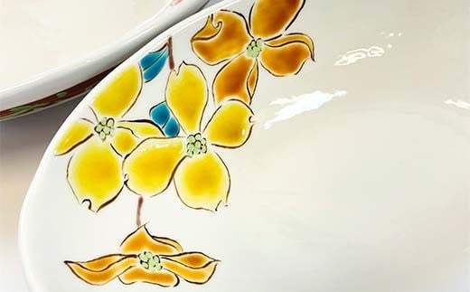 九谷焼 楕円ペア鉢 ハナミズキ 2個セット 伝統 工芸品 装飾品 盛り鉢 テーブルウェア 食器 プレゼント ギフト 贈り物 石川県 加賀市 F6P-2862