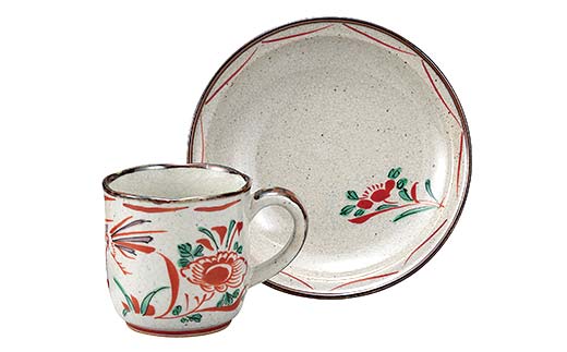 九谷焼 ペアコーヒーカップ 2脚1組 ソーサー付き 食器 コップ 日本製 お祝い ギフト プレゼント F6P-2875