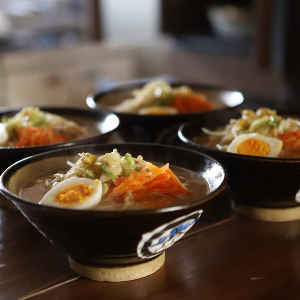 8-17 【年内配送12月15日入金まで】ここだけの味！とうきび味噌の甘味がきいたラーメン4食 within2025