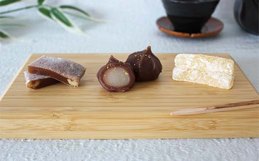 ひゃくまんさんシリーズ勢ぞろい もっちり美味しい和菓子セット 3種 金沢 金箔 ひゃくまんさん あんころ餅 羽二重餅 くるみゆべし 菓子 和菓子 お茶菓子 お茶請け F6P-2894