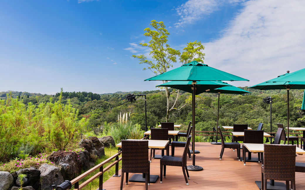 Auberge フレンチの森 宿泊利用券 1泊2食付き ペアチケット 淡路島 旅行券 観光 クーポン 1泊2食付き 宿泊券