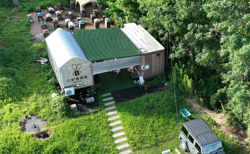 生はちみつ　百花蜂蜜　180g×2本　はちみつ ハチミツ 蜂蜜 天然 国産 酵素 非加熱 純粋 保存食 非常食 日進市 愛知県