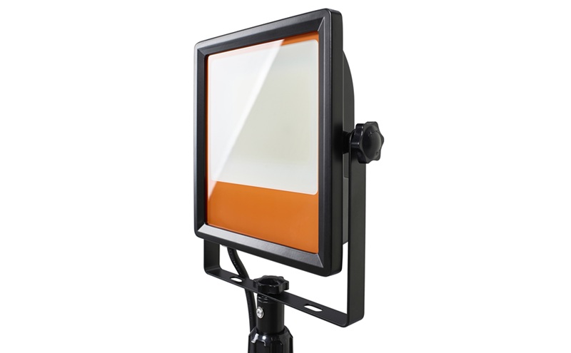 LEDスタンドライト 7500lm LWT-7500ST2 投光器 led 屋外 防水 防雨 防塵 照明 100v 55w led投光器 ledライト 三脚 スタンド 作業灯 LED 夜間 建設 工事 アイリスオーヤマ スタンドライト 7500lm 1灯 LEDライト 照明