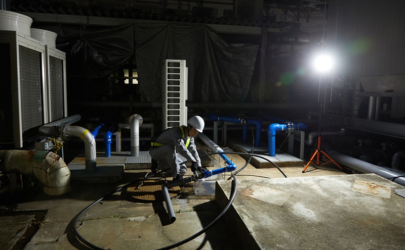 LEDスタンドライト 7500lm LWT-7500ST2 投光器 led 屋外 防水 防雨 防塵 照明 100v 55w led投光器 ledライト 三脚 スタンド 作業灯 LED 夜間 建設 工事 アイリスオーヤマ スタンドライト 7500lm 1灯 LEDライト 照明