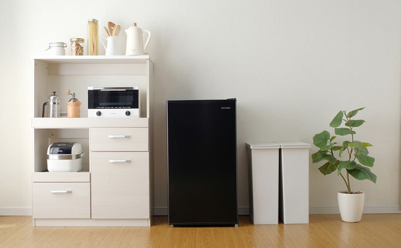 冷蔵庫 93L IRJD-9B-B ブラック 冷蔵庫 小型 93L アイリスオーヤマ 一人暮らし ひとり暮らし 1ドア おしゃれ ミニ冷蔵庫 小型冷蔵庫 単身 寮 コンパクト 温度調節 7段階 右開き 省エネ