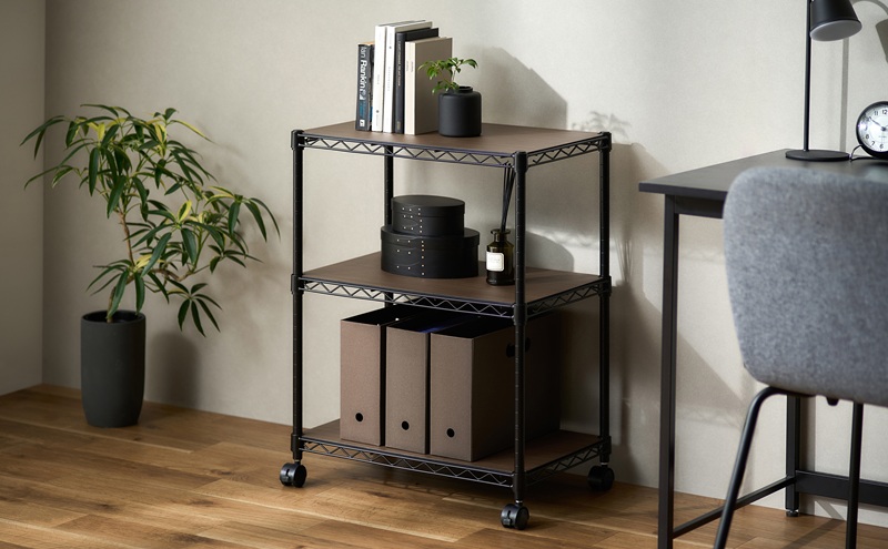 カラーメタルラック ウッドボード付き CMM-55073B ブラック ラック 棚 おしゃれ キャスター キャスター付 収納ラック キッチン ウッドボード付き メタルラック メタル カラーラック 収納 リビング 寝室 かわいい アイリスオーヤマ 幅55