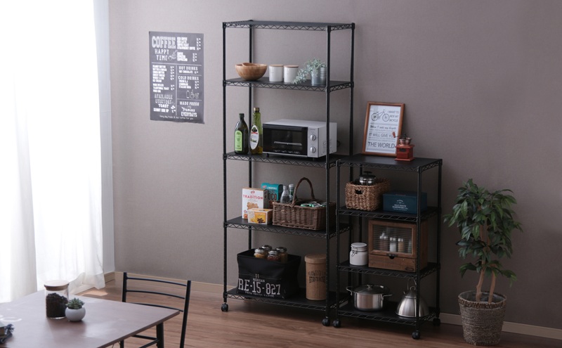 カラーメタルラック ウッドボード付き CMM-55104B ブラック ラック 棚 おしゃれ キャスター キャスター付 収納ラック キッチン ウッドボード付き メタルラック メタル カラーラック 収納 リビング 寝室 かわいい アイリスオーヤマ 幅55