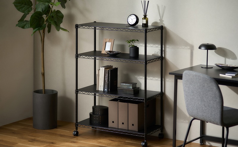 カラーメタルラック ウッドボード付き CMM-75104B ブラック ラック 棚 おしゃれ キャスター キャスター付 収納ラック キッチン ウッドボード付き メタルラック メタル カラーラック 収納 リビング 寝室 かわいい アイリスオーヤマ 幅75