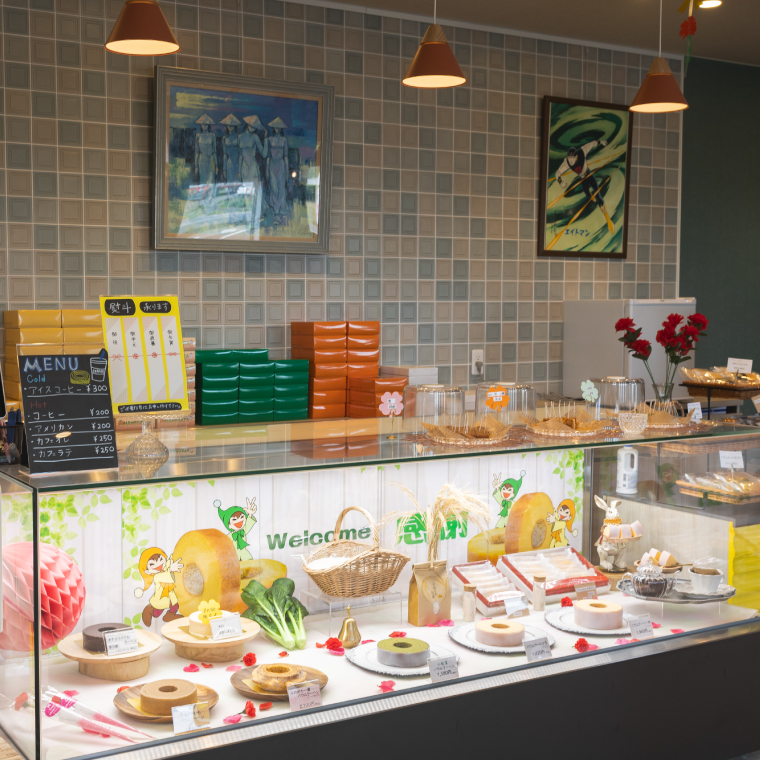 期間限定！★グルテンフリー★なめがた米こバウムクーヘン 米チョコ＆米チョコホワイトバウムクーヘン 2個セット｜チョコ ホワイトチョコ お菓子 ケーキ バウムクーヘン 卵 洋菓子 グルテンフリー 米粉 期間限定 茨城県 行方市(GK-32)