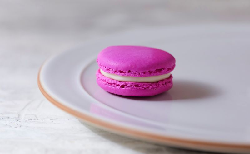 完熟茅ヶ崎マカロン 5個入り お菓子 スイーツ 洋菓子 ショコラ ショコラフロマージュ ピスタチオ あまおうヴァニーユ 沖縄ロイヤルミルクティ 化粧箱入り