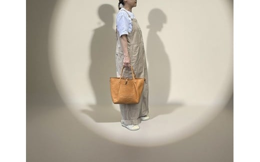 【八幡レザー】かご型トートバッグ（キャメル）【DP12W】