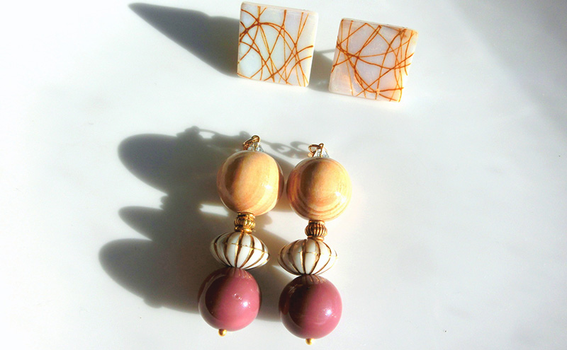 Antoinette ピアス アクセサリー 天然石 1個 【ゴールド ウッド シンプル クール エレガント 可愛い ハンドメイド 手作り  職人 上品 華やか ドレス 結婚式 大人の雰囲気 ギフト プレゼント 母の日 ラッピング シェル】