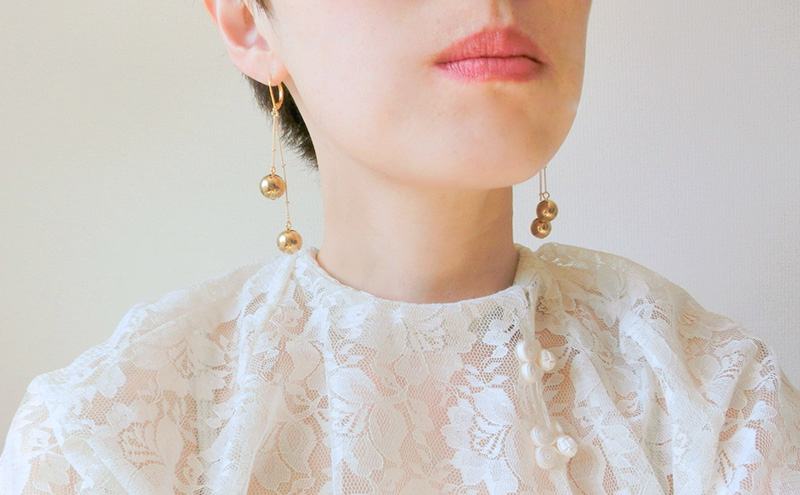 celebration ピアス 天然石 アクセサリー 1個 【ゴールド  ロング シンプル   可愛い ハンドメイド 手作り  職人 上品 華やか ドレス 大人な雰囲気 ギフト プレゼント ラッピング 結婚式 アシンメトリー】