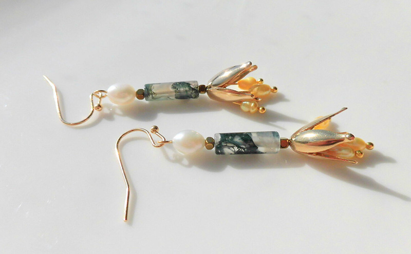 snowbell ピアス アクセサリー 天然石 1個 [Q]handmadejewely【パール グリーン イエロー 花 シンプル クール エレガント 可愛い ハンドメイド ジュエリー 手作り  職人 上品 華やか ドレス 結婚式 大人の雰囲気 ギフト プレゼント 母の日】