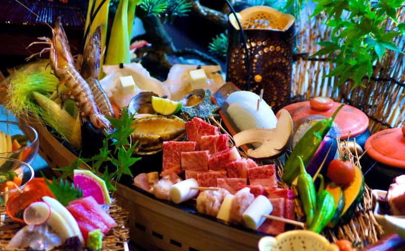 伊賀のかくれ宿 赤目温泉隠れの湯 対泉閣で使える　30,000円分日帰り食事ギフト券（赤目四十八滝招待券〈夜間ライトアップも楽しめる2名様分〉付き）